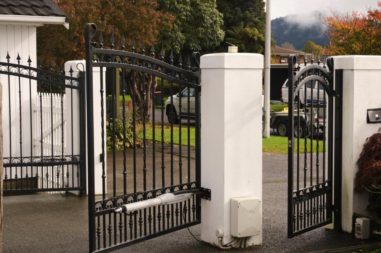 Victorian Designs - Spacious Home In Rotorua Central 外观 照片